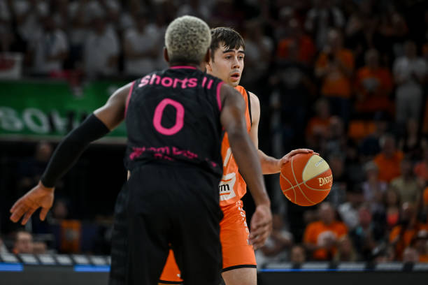 对湖人一役 对湖人一役